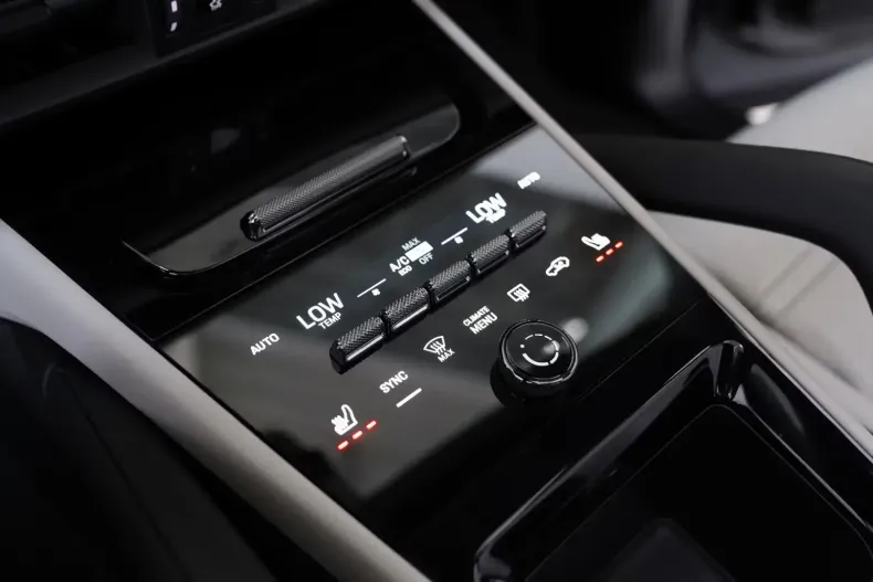 Porsche Cayenne din 2024 cu 8.770 km - oferta POR118565 - foto 13