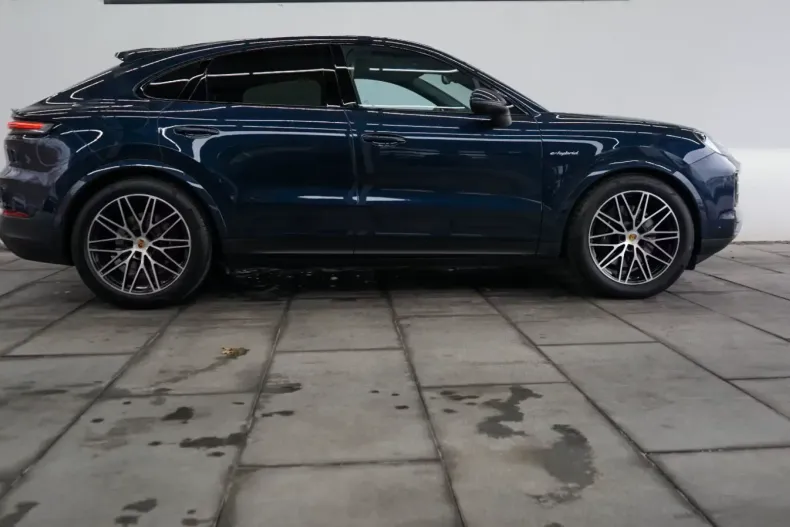 Porsche Cayenne din 2023 cu 28.100 km - oferta POR118577 - foto 2