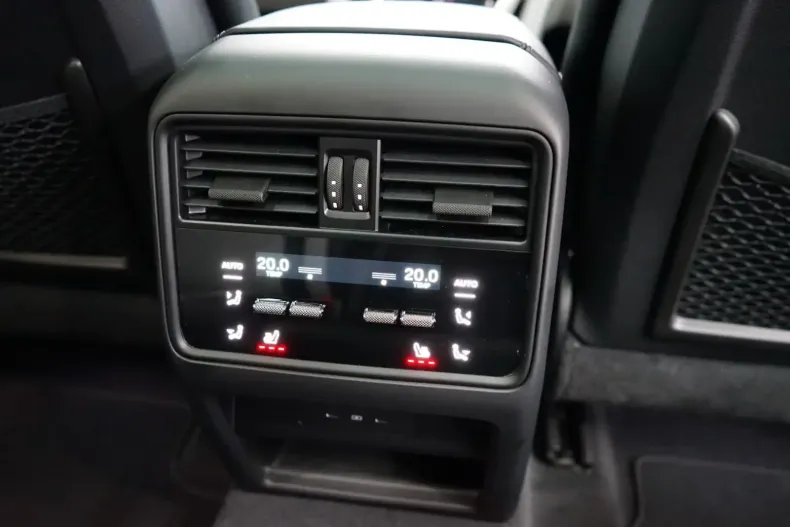 Porsche Cayenne din 2023 cu 28.100 km - oferta POR118577 - foto 11