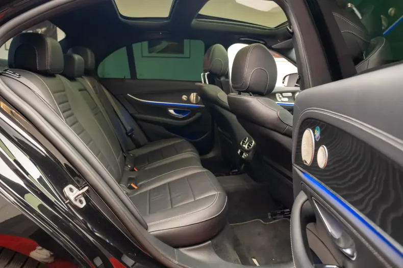 Mercedes-Benz E 300 din 2022 cu 43.000 km - oferta MER118578 - foto 9