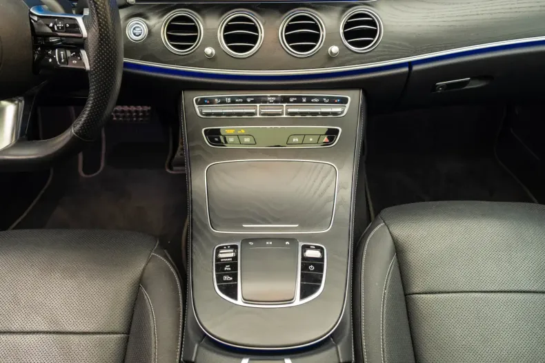 Mercedes-Benz E 300 din 2022 cu 43.000 km - oferta MER118578 - foto 11