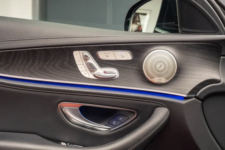 Mercedes-Benz E 300 din 2022 cu 43.000 km - oferta MER118578 - foto 22