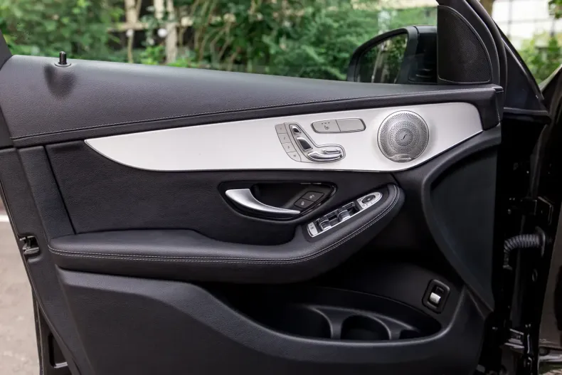 Mercedes-Benz GLC 300 din 2021 cu 138.395 km - oferta MER118581 - foto 13