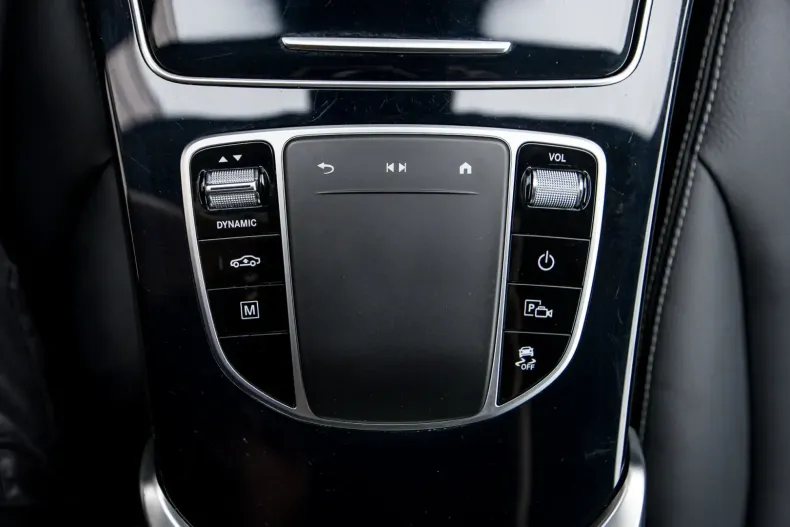 Mercedes-Benz GLC 300 din 2021 cu 138.395 km - oferta MER118581 - foto 30