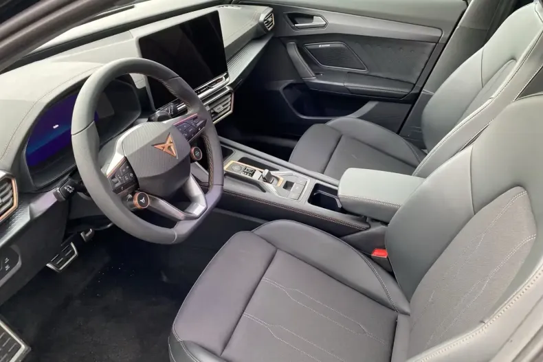 Cupra Formentor din 2025 cu 50 km - oferta CUP118584 - foto 8