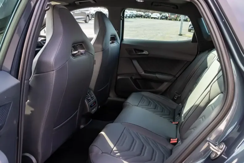 Cupra Formentor din 2025 cu 20 km - oferta CUP118591 - foto 12