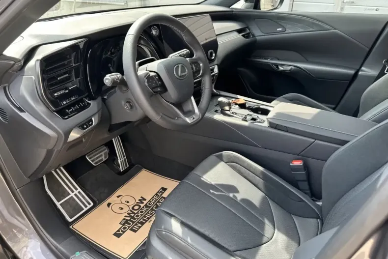 Lexus RX 500 din 2025 cu 10 km - oferta LEX118601 - foto 10