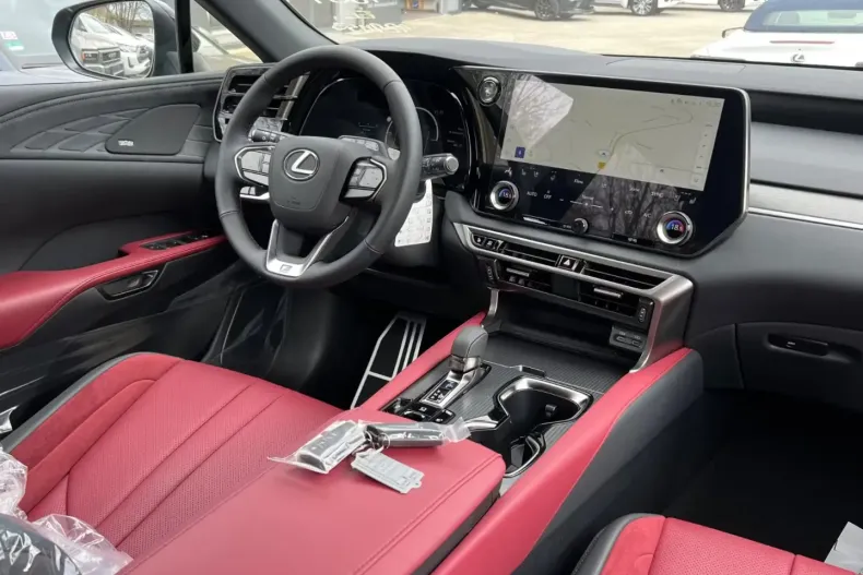 Lexus RX 500 din 2025 cu 10 km - oferta LEX118602 - foto 6