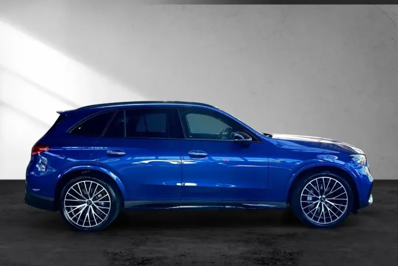 Mercedes-Benz GLC 43 AMG din 2024 cu 7.260 km - oferta MER118607 - foto 6