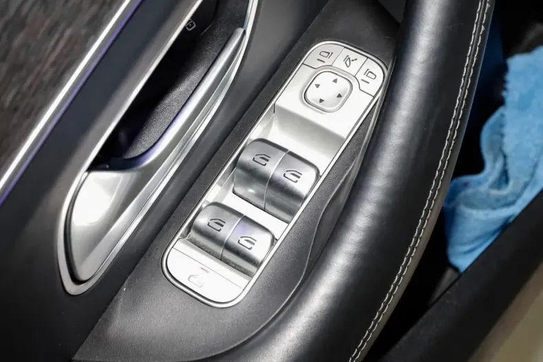 Mercedes-Benz GLE 63 AMG din 2020 cu 50.950 km - oferta MER118608 - foto 16