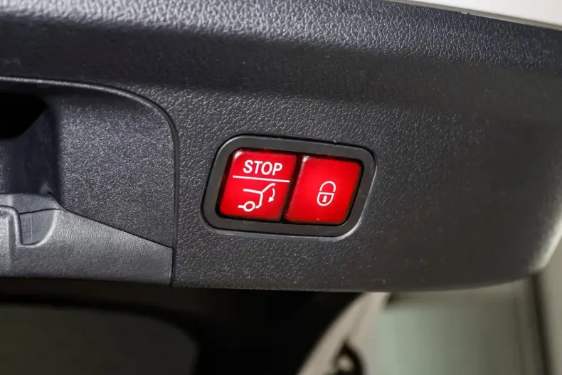 Mercedes-Benz GLE 63 AMG din 2020 cu 50.950 km - oferta MER118608 - foto 27