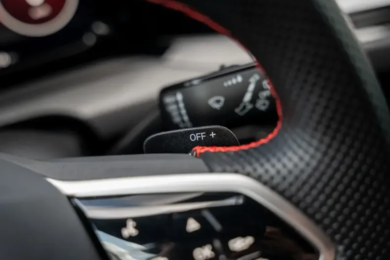 Volkswagen Golf din 2023 cu 21.250 km - oferta VOL118623 - foto 22