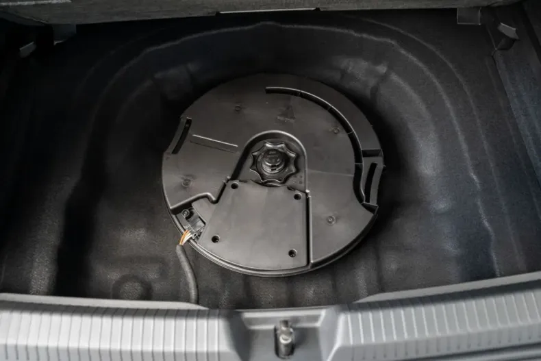 Volkswagen Golf din 2023 cu 21.250 km - oferta VOL118623 - foto 29