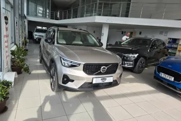 Volvo XC40 din 2023 - oferta VOL118631