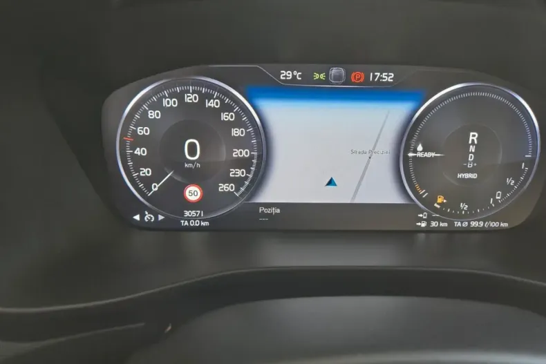 Volvo XC40 din 2023 cu 30.571 km - oferta VOL118631 - foto 12