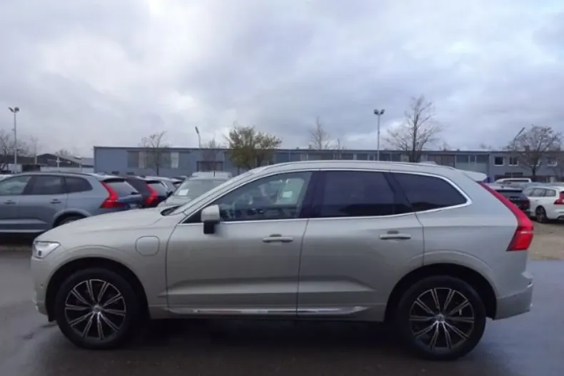 Volvo XC60 din 2020 cu 52.700 km - oferta VOL118632 - foto 3