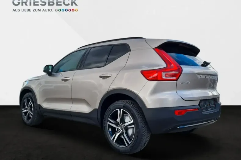 Volvo XC40 din 2024 cu 22.500 km - oferta VOL118634 - foto 4
