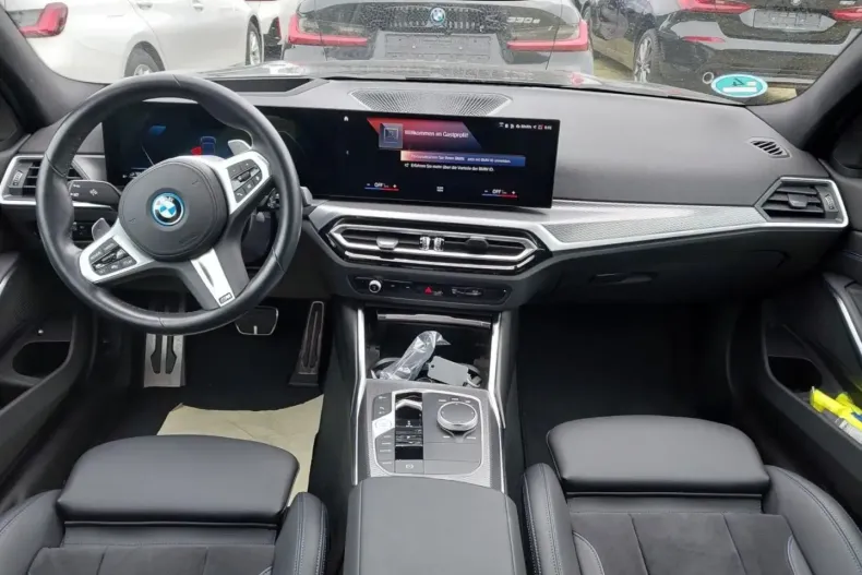 BMW 320 din 2023 cu 10.600 km - oferta BMW118640 - foto 5