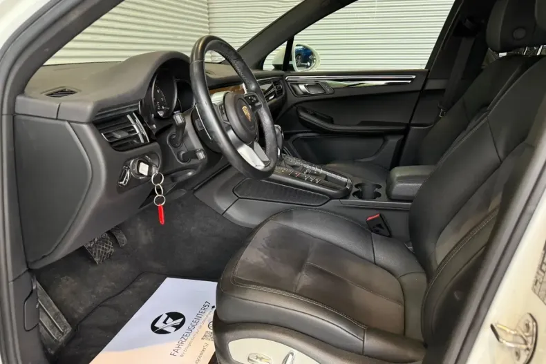 Porsche Macan din 2020 cu 53.629 km - oferta POR118642 - foto 11