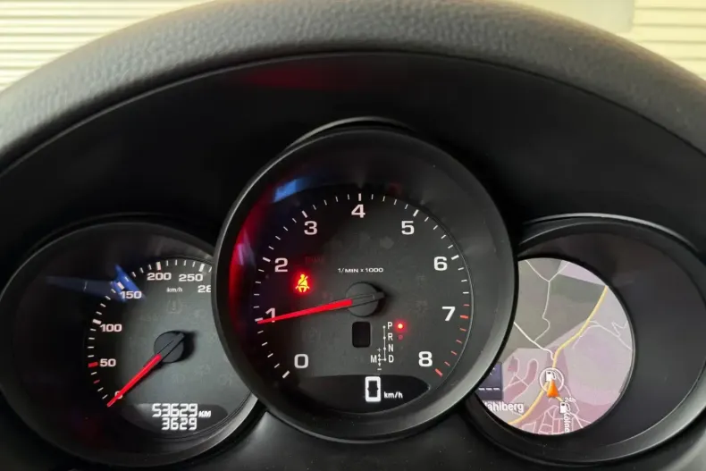 Porsche Macan din 2020 cu 53.629 km - oferta POR118642 - foto 19