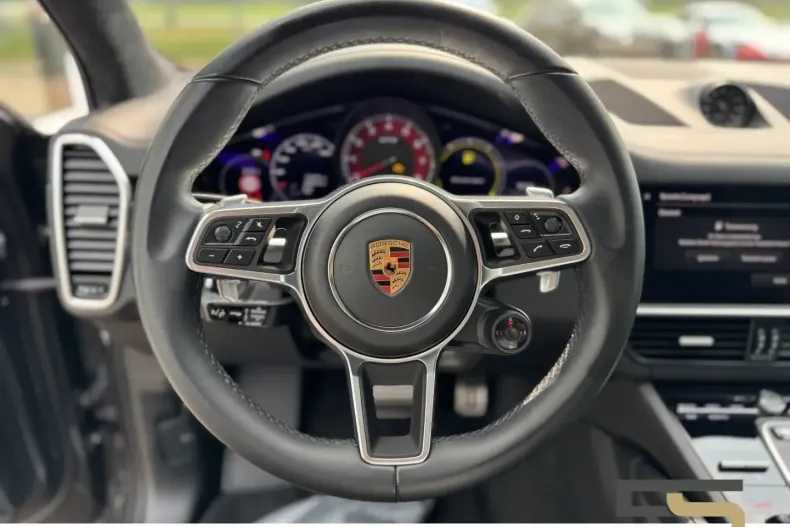 Porsche Cayenne din 2022 cu 73.447 km - oferta POR118643 - foto 13