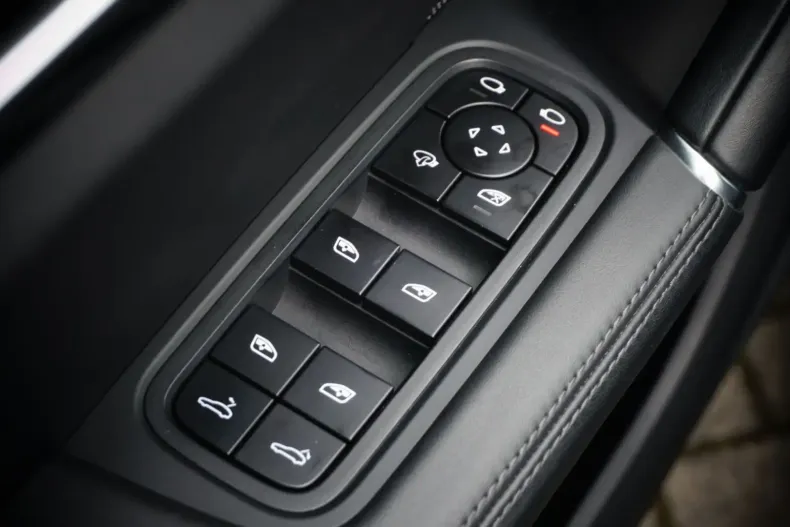 Porsche Cayenne din 2021 cu 89.500 km - oferta POR118648 - foto 11