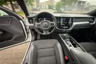 Volvo XC60 din 2020 cu 97.300 km - oferta VOL118649 - foto 13