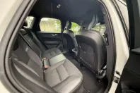 Volvo XC60 din 2020 cu 97.300 km - oferta VOL118649 - foto 17
