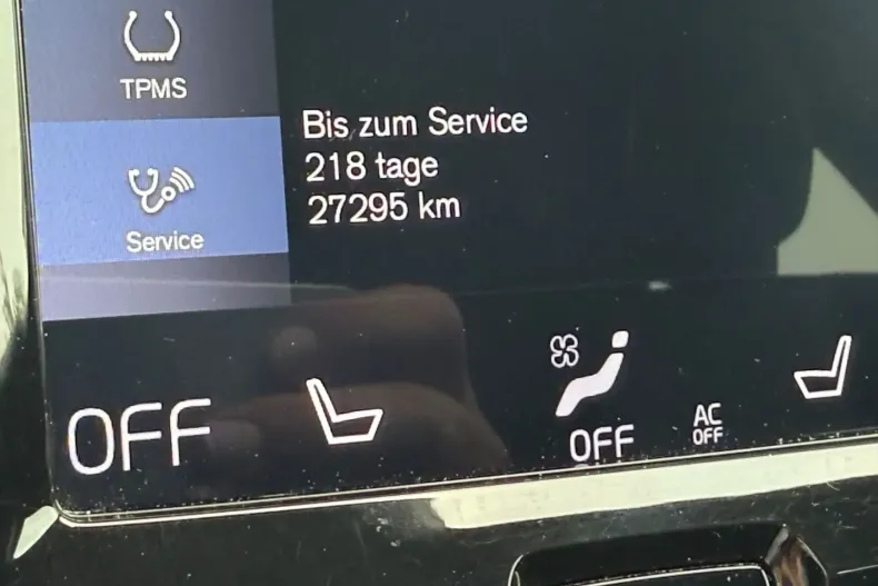 Volvo XC60 din 2020 cu 97.300 km - oferta VOL118649 - foto 29