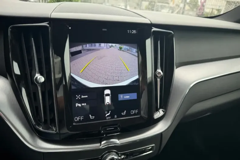 Volvo XC60 din 2020 cu 97.300 km - oferta VOL118649 - foto 31