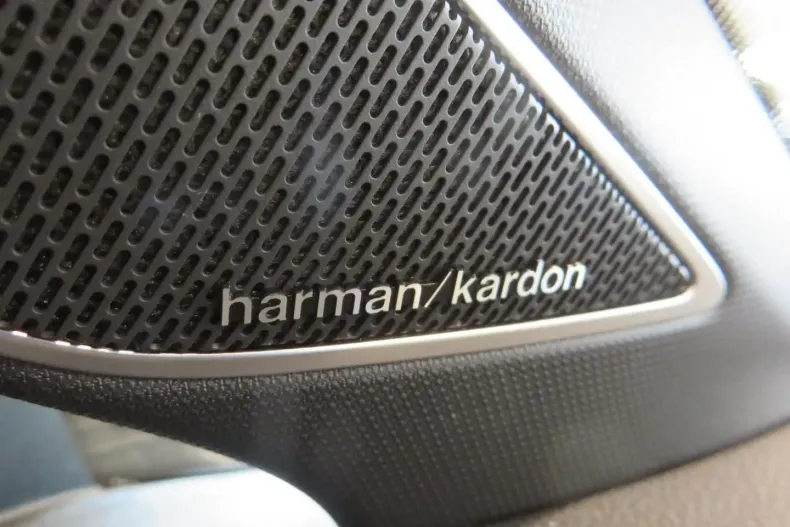 Volkswagen Golf din 2024 cu 7.042 km - oferta VOL118661 - foto 14