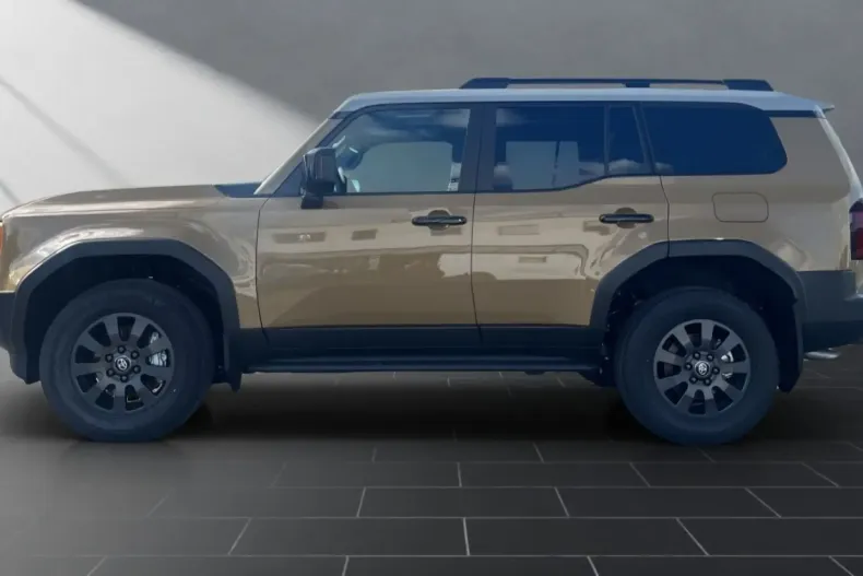 Toyota Land Cruiser din 2024 cu 15 km - oferta TOY118662 - foto 6