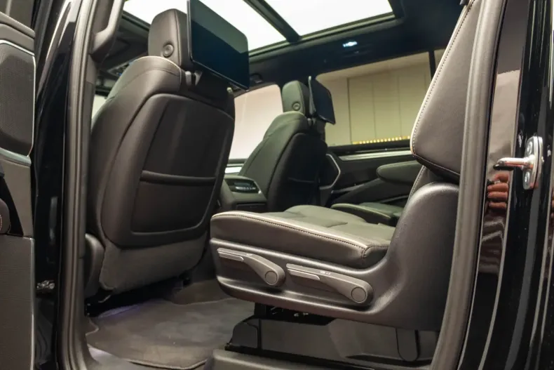 Cadillac Escalade din 2025 cu 14.000 km - oferta CAD118665 - foto 26