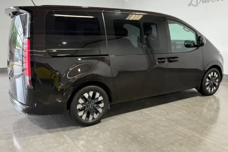 Hyundai STARIA din 2022 cu 13.311 km - oferta HYU118668 - foto 6