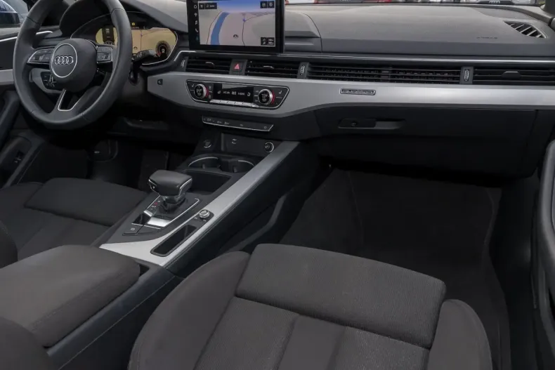 Audi A4 din 2024 cu 23.100 km - oferta AUD118672 - foto 5