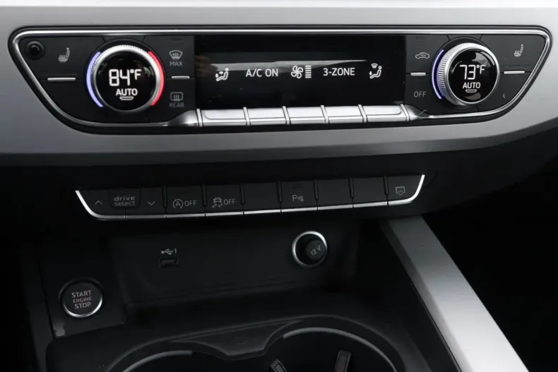 Audi A4 din 2024 cu 23.100 km - oferta AUD118672 - foto 12