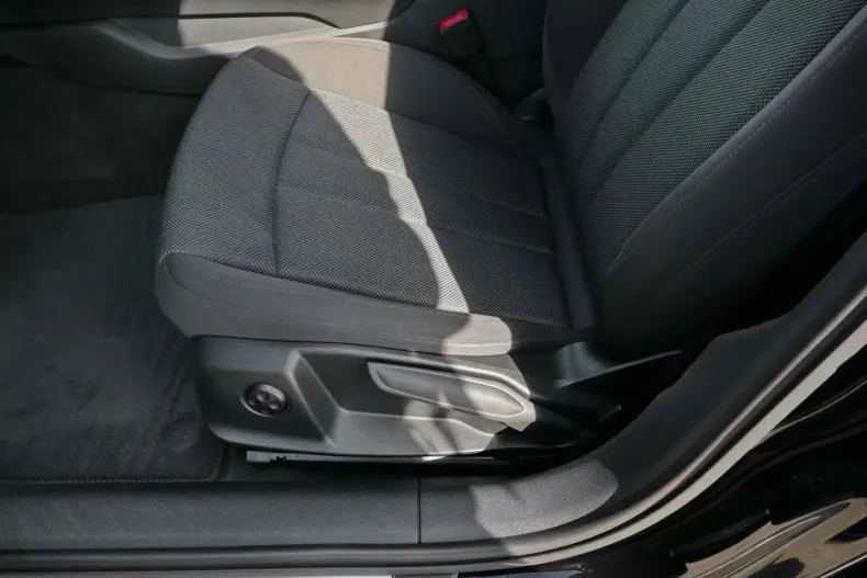 Audi A4 din 2024 cu 28.300 km - oferta AUD118678 - foto 18