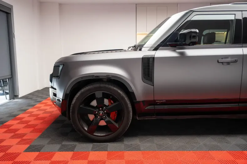 Land Rover Defender din 2021 cu 94.000 km - oferta LAN118680 - foto 4