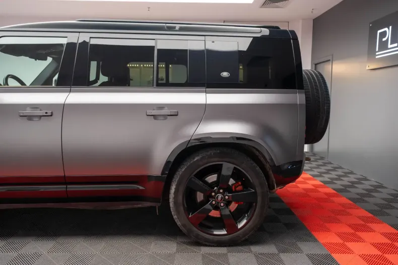 Land Rover Defender din 2021 cu 94.000 km - oferta LAN118680 - foto 8