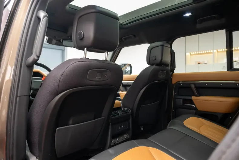 Land Rover Defender din 2021 cu 94.000 km - oferta LAN118680 - foto 16