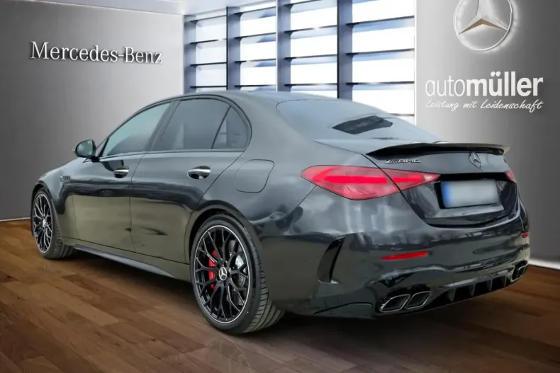Mercedes-Benz C 63 AMG din 2024 cu 11.429 km - oferta MER118683 - foto 7