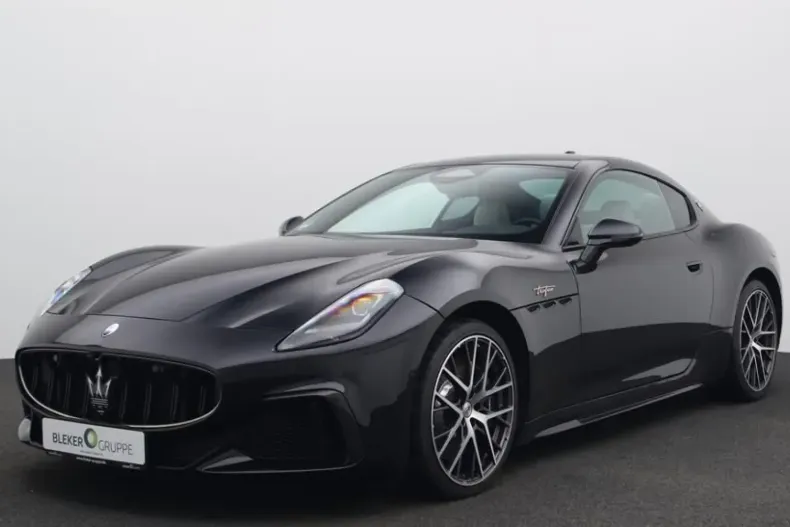 Maserati Granturismo din 2023 cu 7.900 km - oferta MAS118687 - foto 1