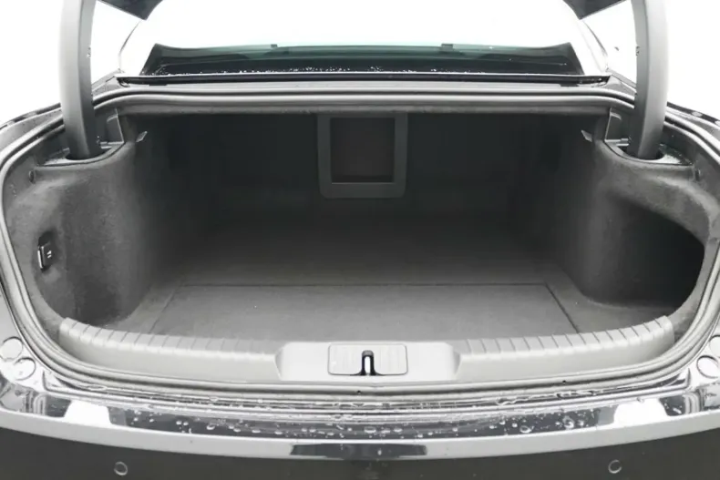 Maserati Granturismo din 2023 cu 7.900 km - oferta MAS118687 - foto 5