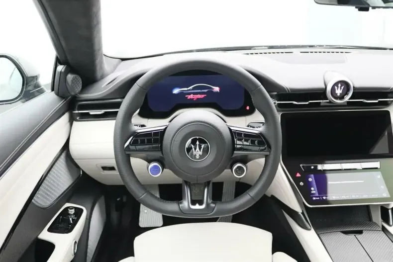 Maserati Granturismo din 2023 cu 7.900 km - oferta MAS118687 - foto 8