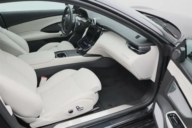 Maserati Granturismo din 2023 cu 7.900 km - oferta MAS118687 - foto 9