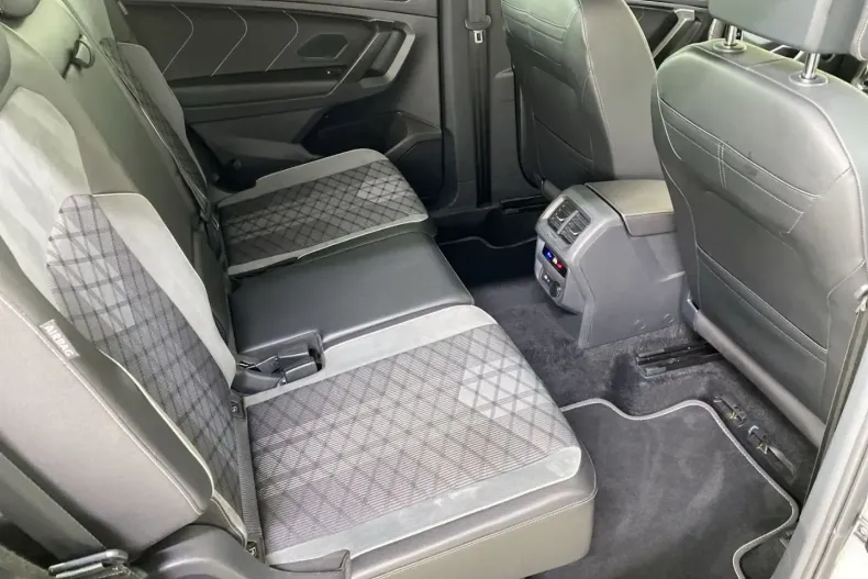 Volkswagen Tiguan Allspace din 2023 cu 29.500 km - oferta VOL118688 - foto 8