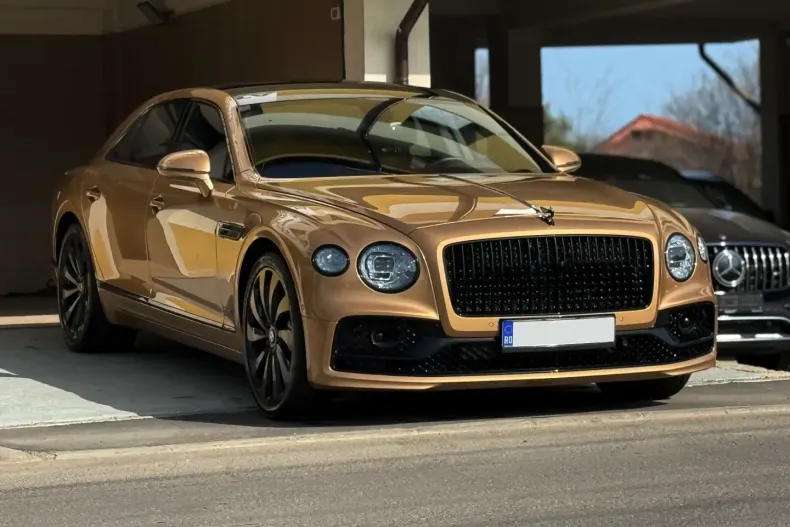Bentley Flying Spur din 2022 cu 52.000 km - oferta BEN118690 - foto 1