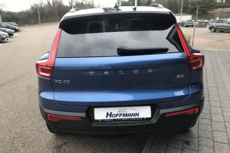 Volvo XC40 din 2020 cu 75.535 km - oferta VOL118695 - foto 9