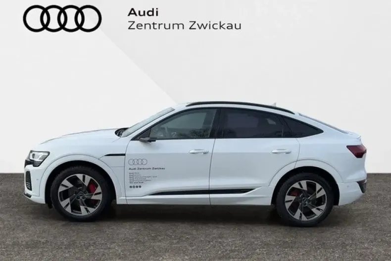 Audi Q8 din 2023 cu 22.500 km - oferta AUD118703 - foto 2
