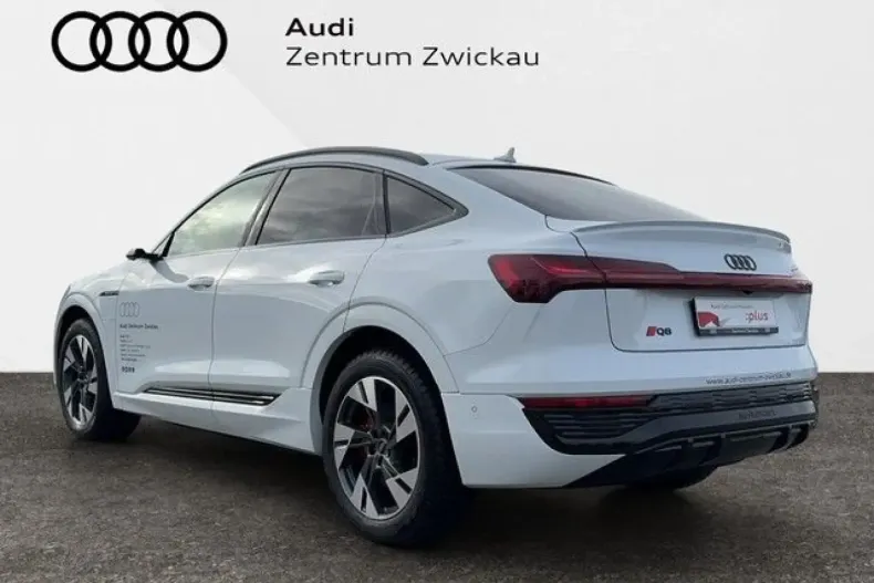 Audi Q8 din 2023 cu 22.500 km - oferta AUD118703 - foto 3